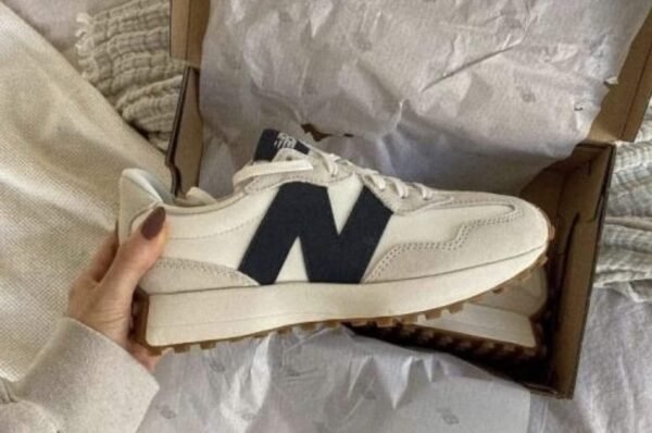 NB 327 Beje/Azul
