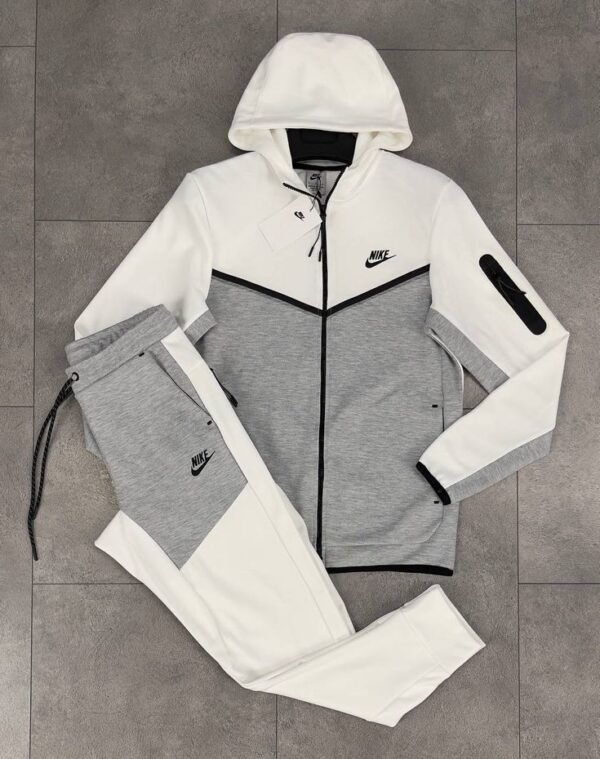 Nike Tech Cinza/Branco