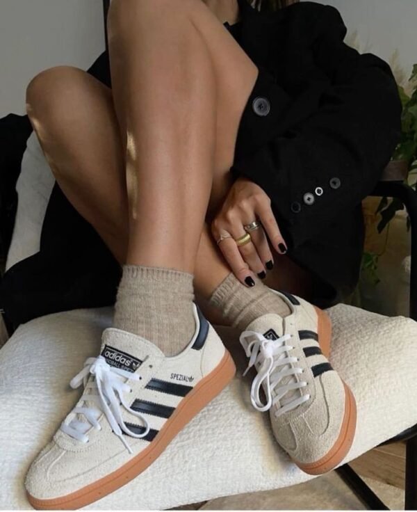 Adidas Spezial Beje/Preto
