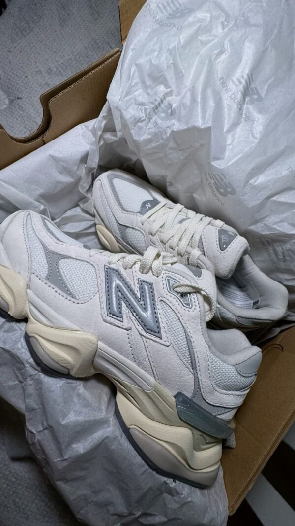New Balance 9060 Cinza